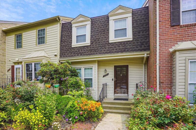 9923 Whitewater Dr, Burke, VA 22015 Townhome Rentals in Burke VA