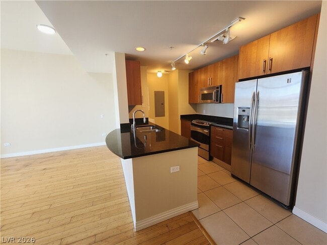 Building Photo - 200 W Sahara Ave