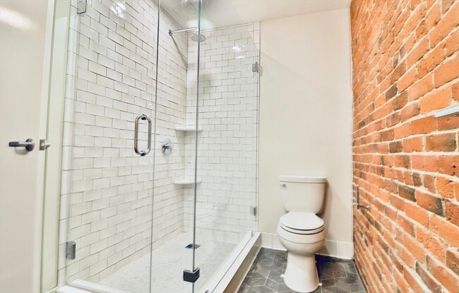 Building Photo - 63 Melcher St