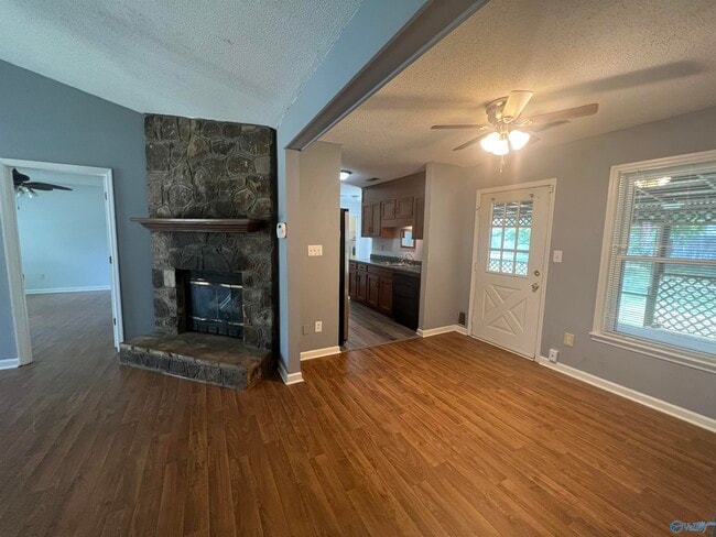 Building Photo - 13333 Dickens Ln