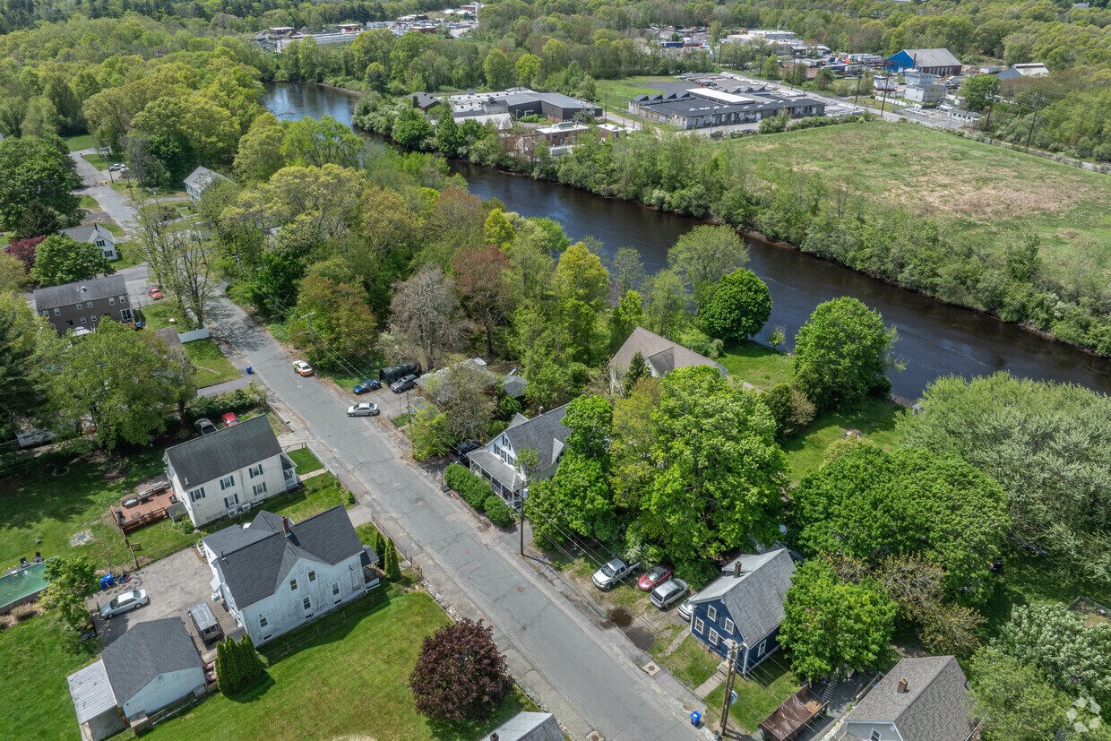 123 E Water St Taunton, MA 02780-4974 - 123 E Water St