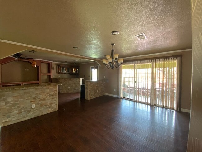 Building Photo - For Lease - 1706 Emerald Odessa, TX
