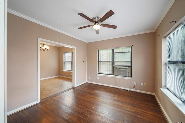 Building Photo - 406 Quitman St