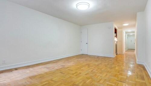 Foto del edificio - 148 W 68th St