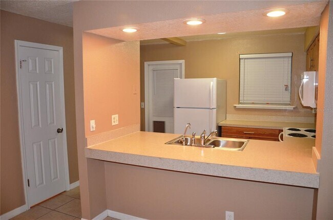 Building Photo - 13868 Stone Mill Way