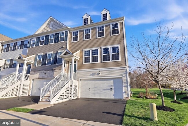 Building Photo - 1700 Beacon Ln