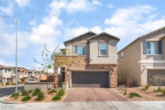 Building Photo - 4540 Anspach St