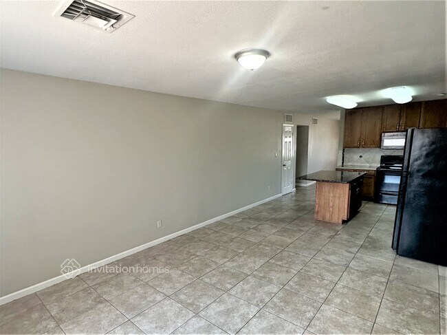 Building Photo - 4125 W Harmont Dr