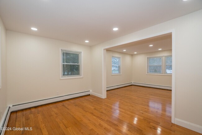Foto del edificio - 84 Apple Tree Ln