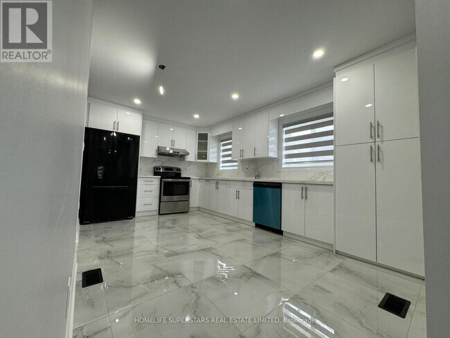 Building Photo - 47 Jade Crescent