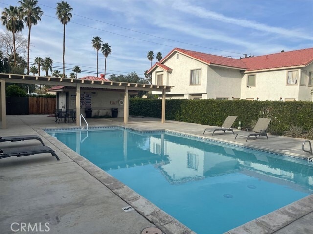Foto del edificio - 74614 Driftwood Dr
