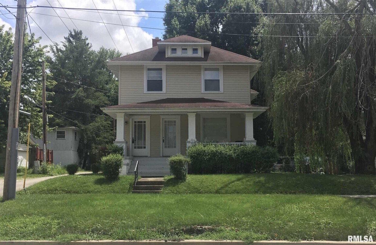 Primary Photo - 2305 W Monroe St