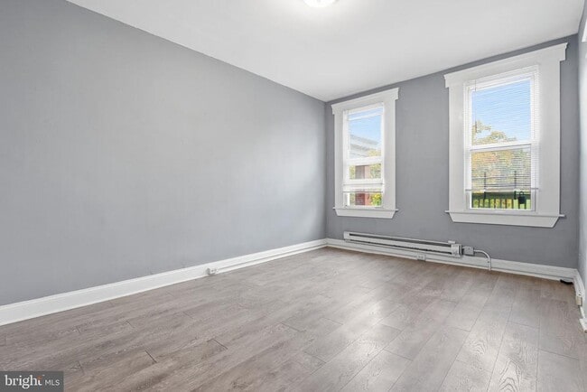 Building Photo - 5 S Wickham Rd