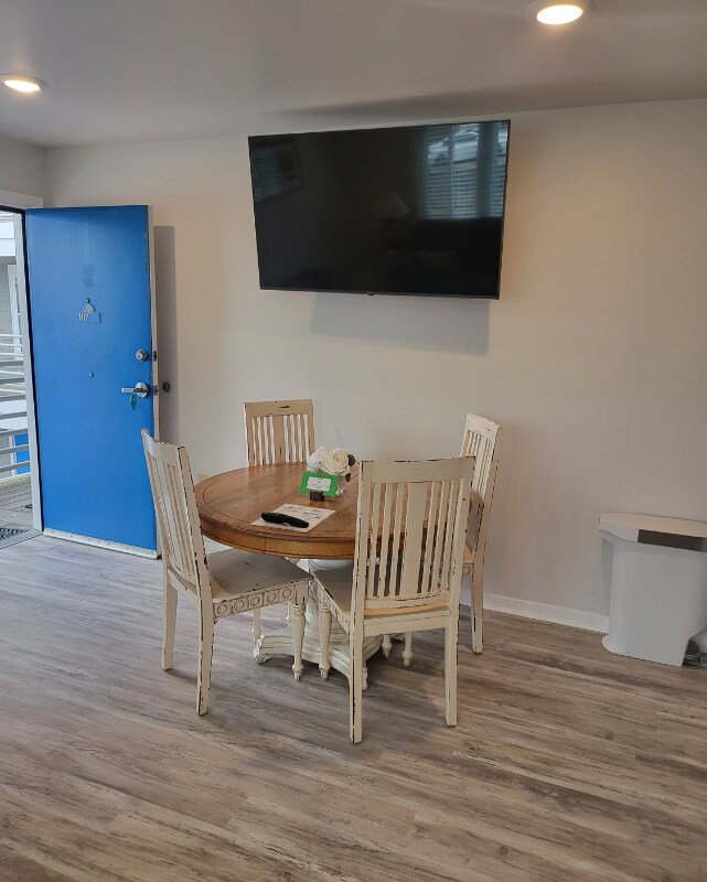 15 Nathan St Unit 107, Wrightsville Beach, NC 28480 Condo for Rent in Wrightsville Beach, NC