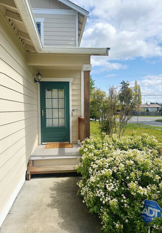 Foto del edificio - Great 3 Bedroom Home. Close to Schools, Fe...