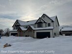 Primary Photo - 3 br, 2.5 bath House - 184 S 250 E Unit B