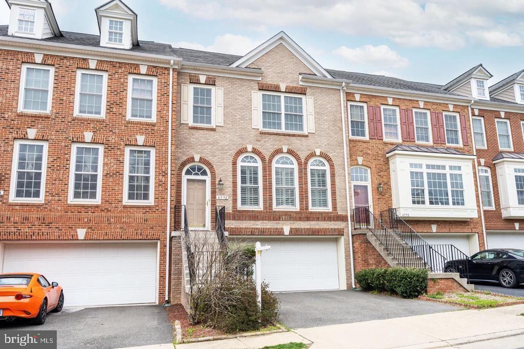 Foto principal - 4592 Barringer Pl