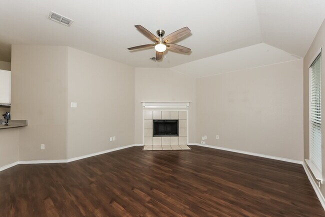 Building Photo - 1016 Winding Creek Dr