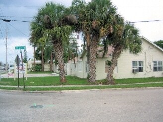 Building Photo - The Palms