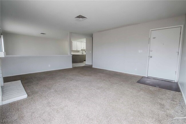 Building Photo - 7019 Grassy Knoll St