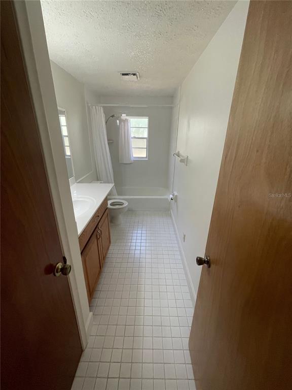 Building Photo - 21707 SE 67th Pl