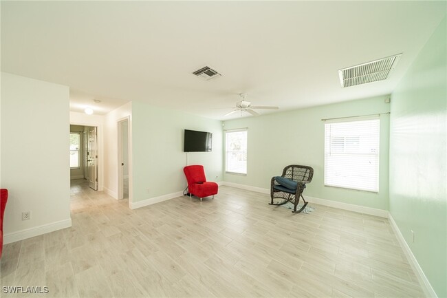 Foto del edificio - 2914 SE 5th Ct