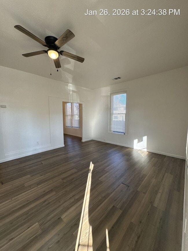 Building Photo - Charming home available now!