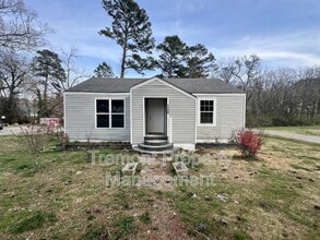 Building Photo - 1100 Tunnel Blvd