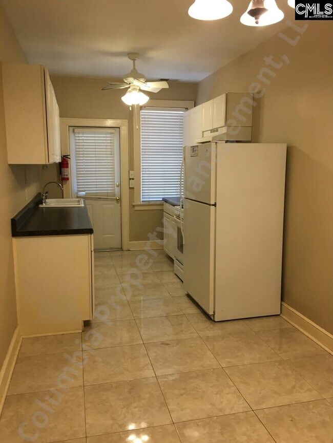 Foto del edificio - 3100 River Dr