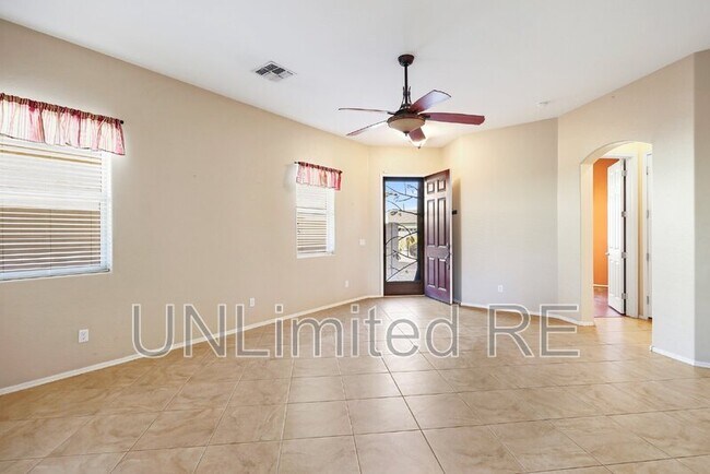Foto del edificio - 6261 E Boothwyn St