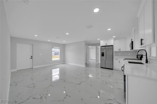 Foto del edificio - 3307 40th St W