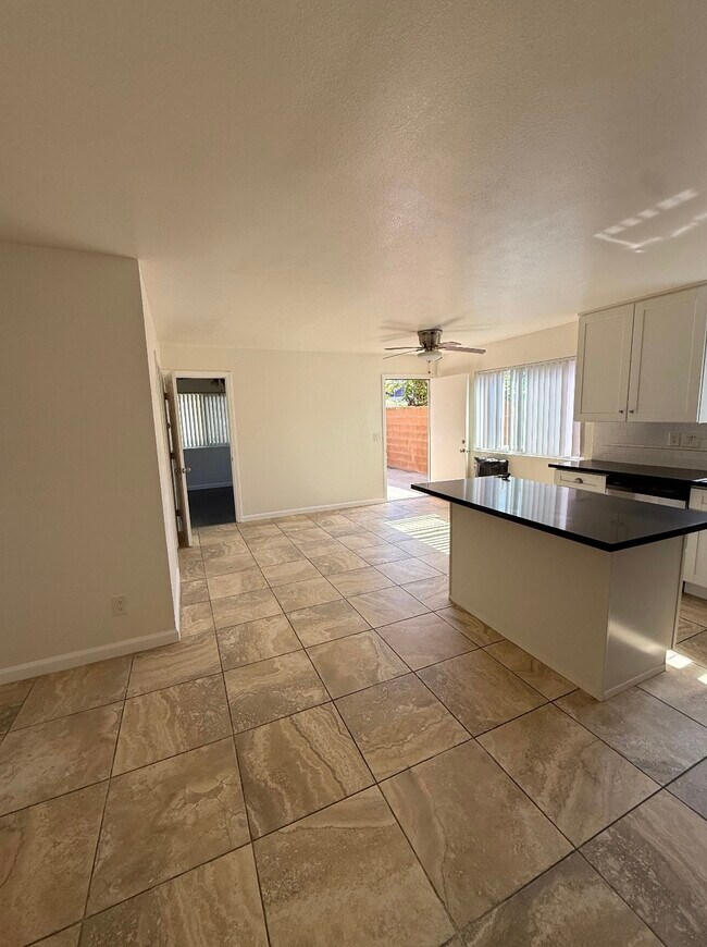 Foto del edificio - 4712 W 171st St