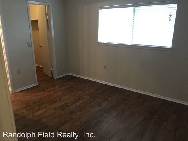 Building Photo - 4 br, 2 bath House - 104 MEADOW HILL