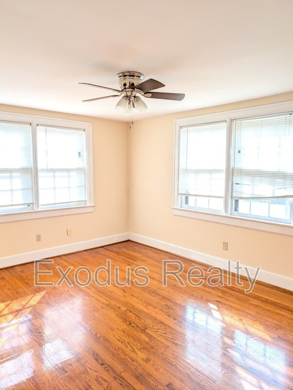 Foto del edificio - 310 N Gulf St