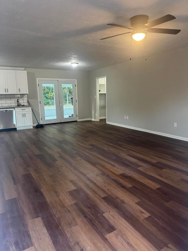 Foto del edificio - 2919 Panhandle Cir