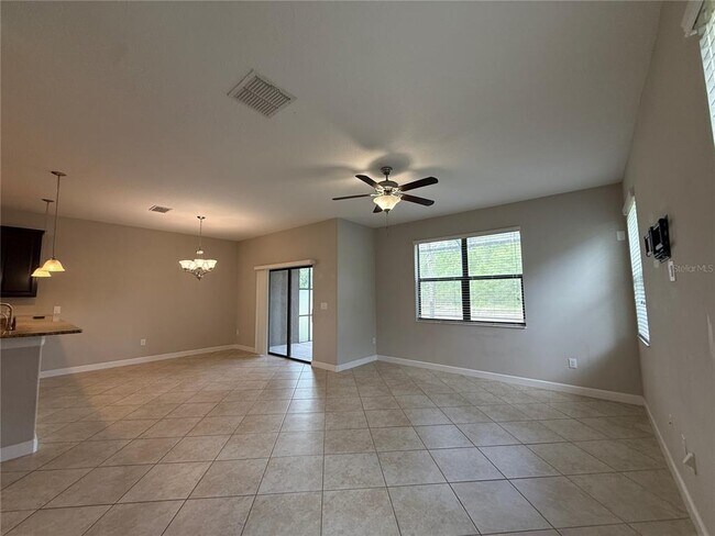 Foto del edificio - 28423 Pleasant Bay Lp