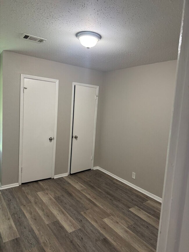 Foto del edificio - 5911 S Quincy Pl