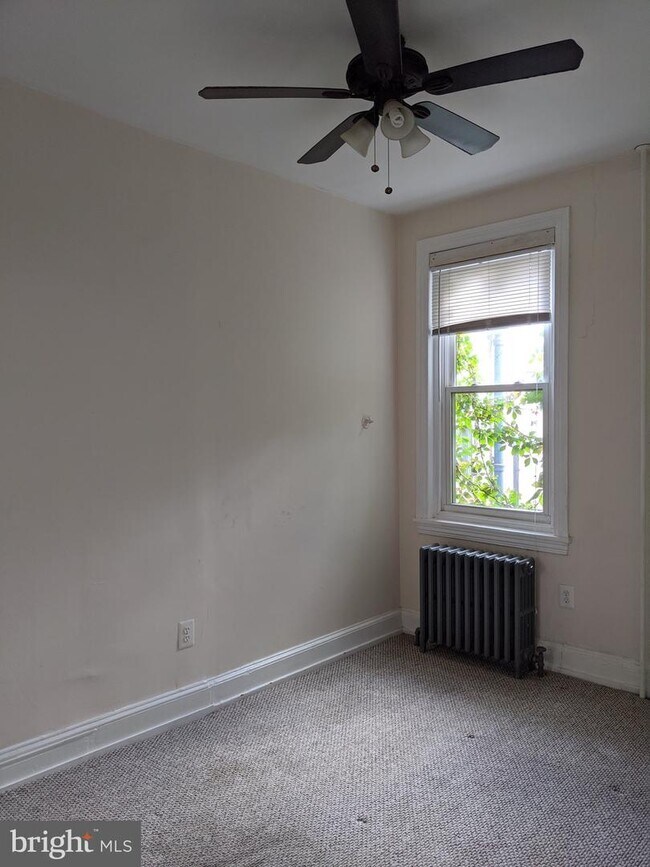 Building Photo - 736 Wharton St