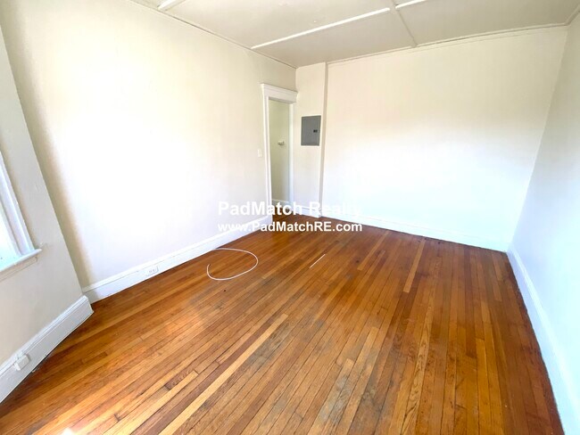 Building Photo - 1177 Boylston St