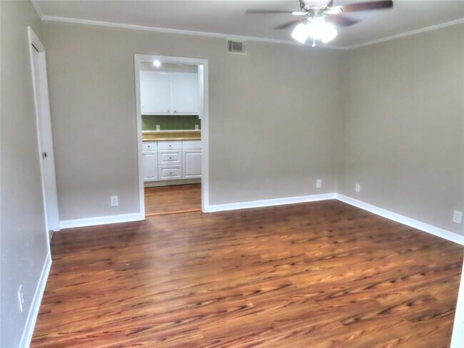 Foto del edificio - 2420 McDuffie St