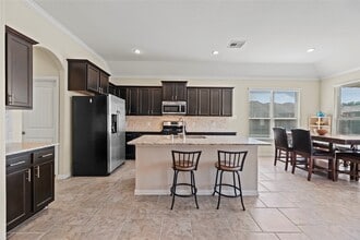 Building Photo - 16127 Fairway Creek Cir