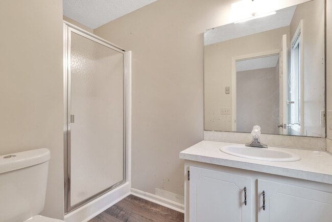 Building Photo - 53 Tupper Rd