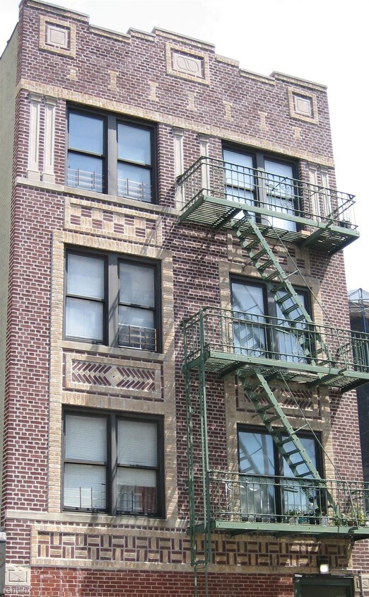 Primary Photo - 1 br, 1 bath Apartment - 749 Driggs Ave 07