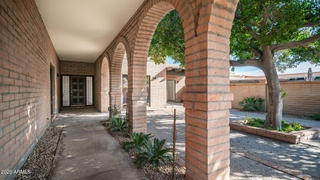 Building Photo - 6833 N 18th St