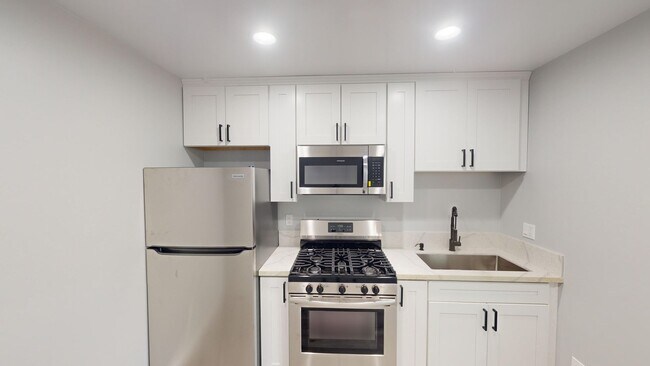 Foto del edificio - 2222-2224 Alton Pl