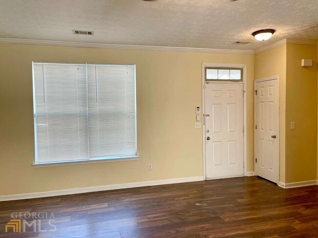 Building Photo - 4132 High Park Ln