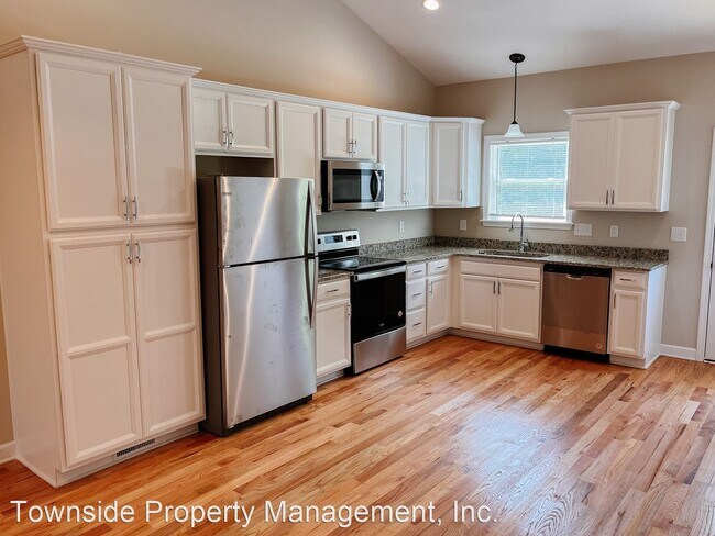Building Photo - 3 br, 2.5 bath House - 107 Mt. Tabor Rd.