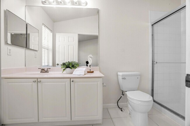 Building Photo - 9929 Porta Leona Ln