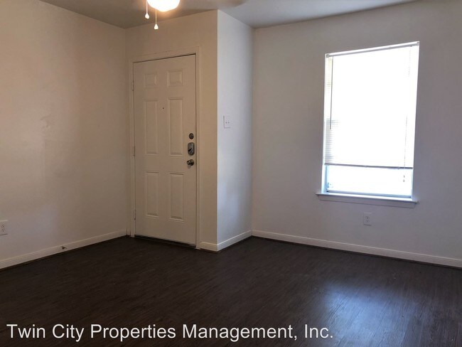 Foto del edificio - 3613 Comanche St