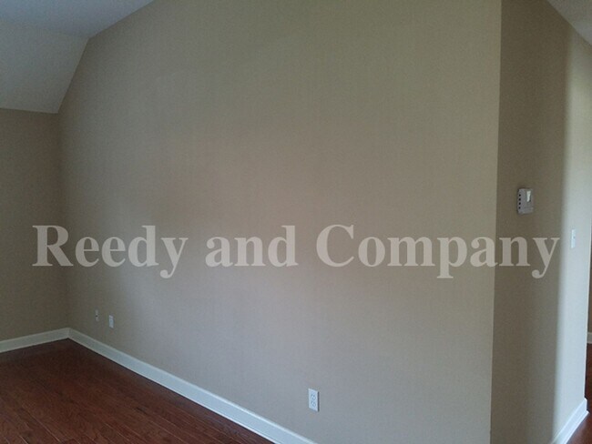 Foto del edificio - 3850 Farm Gate Cove